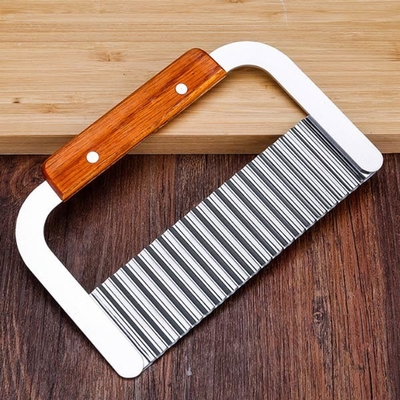 Волнистое вырезывание Crinkle прерывая Slicer картошки нержавеющей стали инструментов с деревянной ручкой