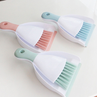 Щетка детей пластиковые мини и набор Dustpan для клавиатуры и автомобиля стола софы пола